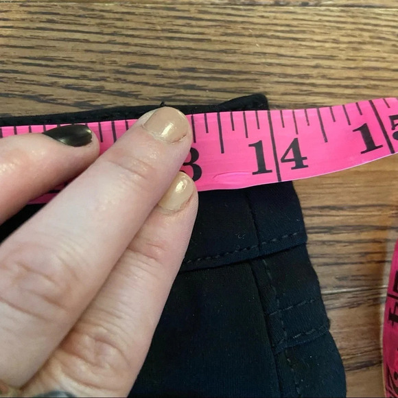💥5/$25 Renuar women’s black pants in size 2 - Picture 7 of 9